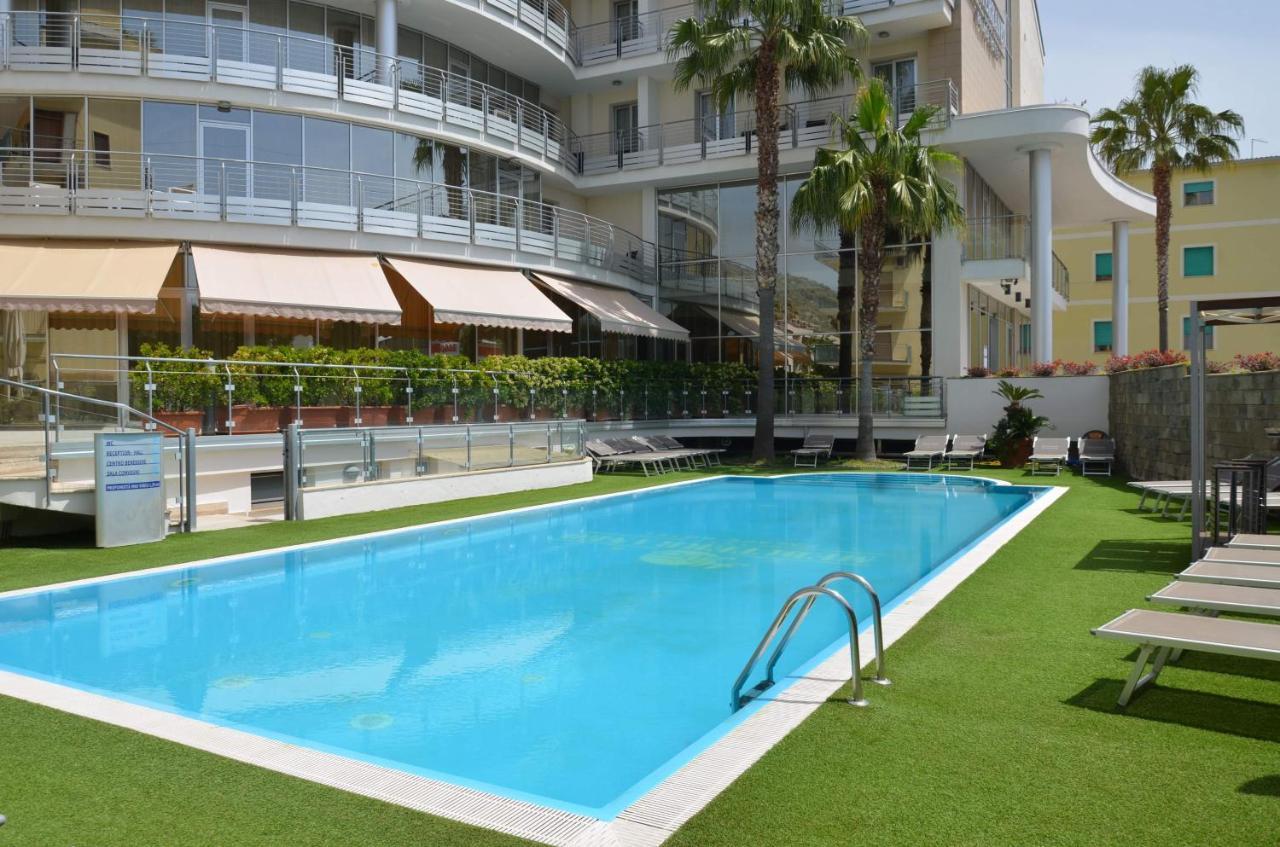 Mediterraneo Palace Hotel Amantea Εξωτερικό φωτογραφία
